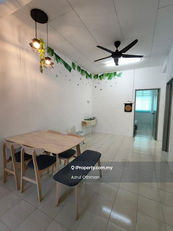 Rumah Teres 1-Tingkat untuk Dijual di Taman Intan Duyung, Port Dickson oleh Azrul Othman - Dining Room - iProperty.com.my