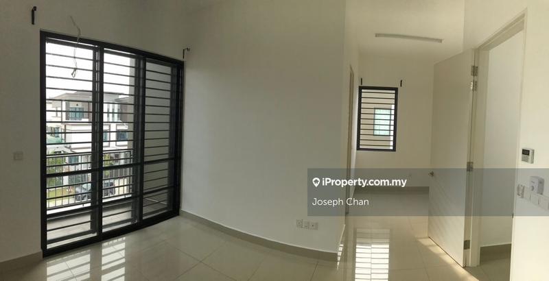 Rumah Berkembar untuk Dijual di Setia Utama, Setia Alam oleh Joseph Chan - iProperty.com.my
