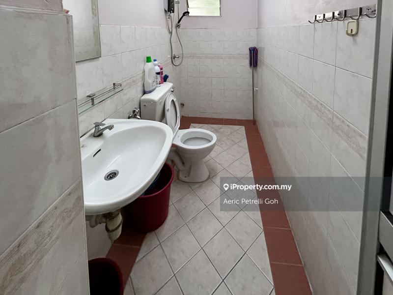 Pangsapuri untuk Dijual di Pelangi Heights oleh Aeric Petrelli Goh - iProperty.com.my