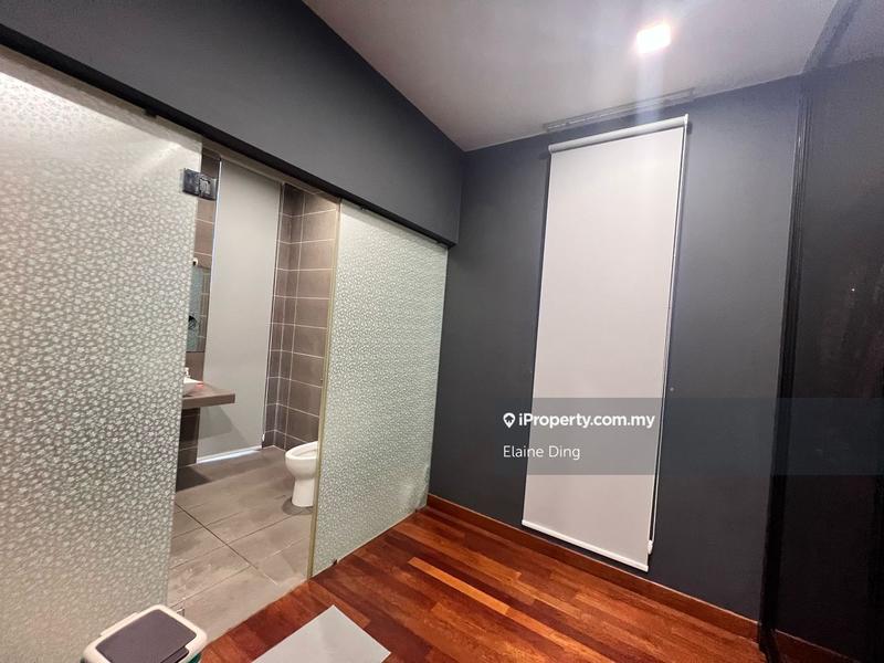 Bungalow House for Sale in Country Heights, Kajang by Elaine Ding - iProperty.com.my