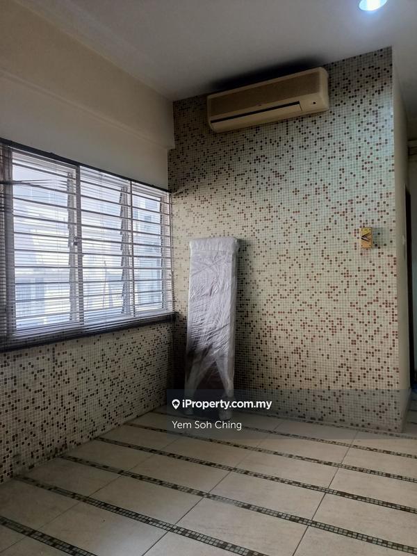 Shop / Office for Sale in Petaling Jaya, Selangor by Yem Soh Ching - iProperty.com.my