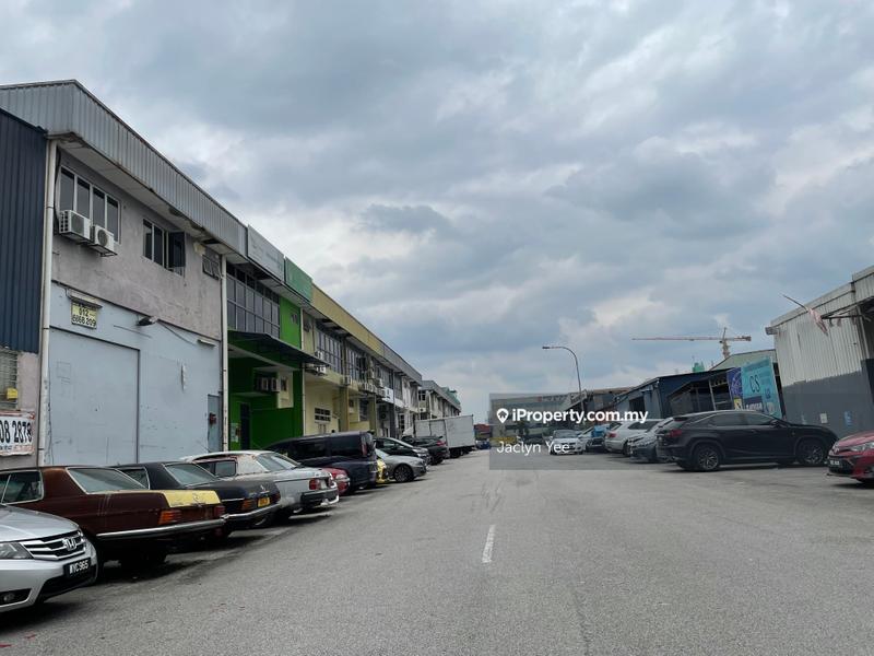 Kilang Teres untuk Dijual di Taman Industri Sungai Buloh, Sungai Buloh oleh Jaclyn Yee - iProperty.com.my