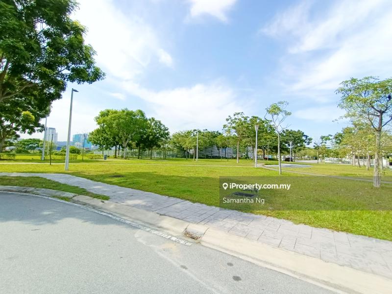 Rumah Teres 2-Tingkat untuk Dijual di Lakeside Residences, Puchong oleh Samantha Ng - iProperty.com.my