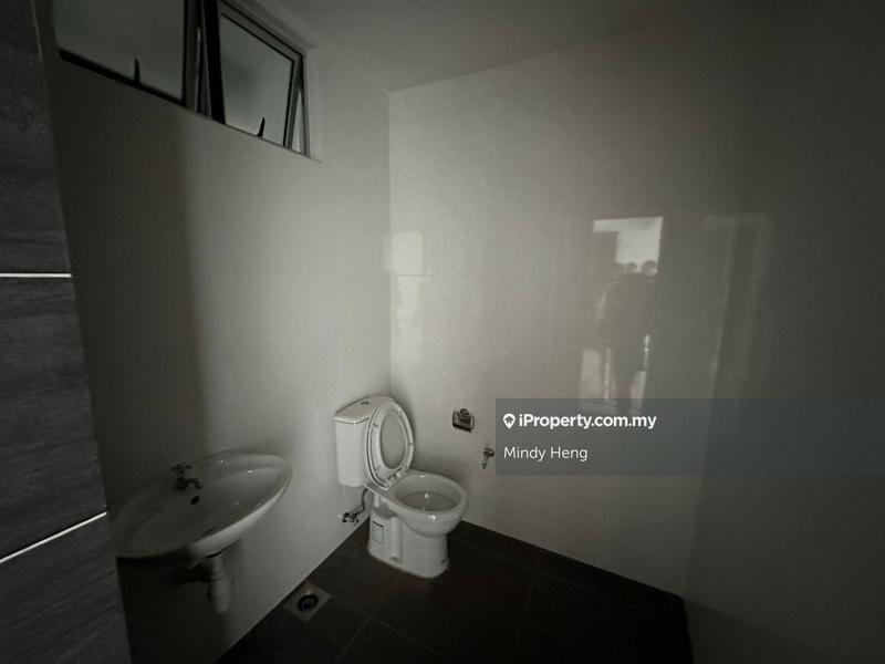 Service Residence for Sale in Molek Pulai by Mindy Heng - iProperty.com.my