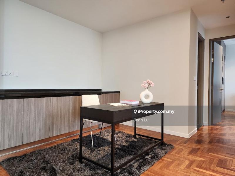 For Sale - Bloomsvale Menara Vista Petaling