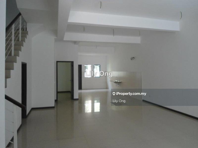 3-storey Terraced House for Sale in SOUTHBAY RESIDENCE, Batu Maung by Lily Ong - iProperty.com.my