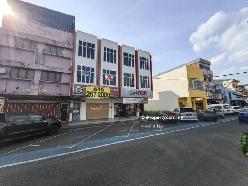 For Sale - 3Sty Shop 20x70 Freehold Jalan Besar Bandar Lama Jerantut