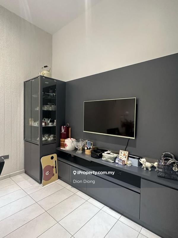 Rumah Berkembar untuk Dijual di Bukit Jelutong, Shah Alam oleh Dion Diong - iProperty.com.my