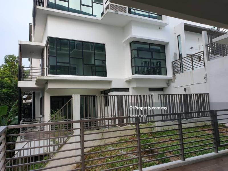 Rumah Berkembar untuk Dijual di 16 Sierra, Puchong oleh Alan Chan - iProperty.com.my