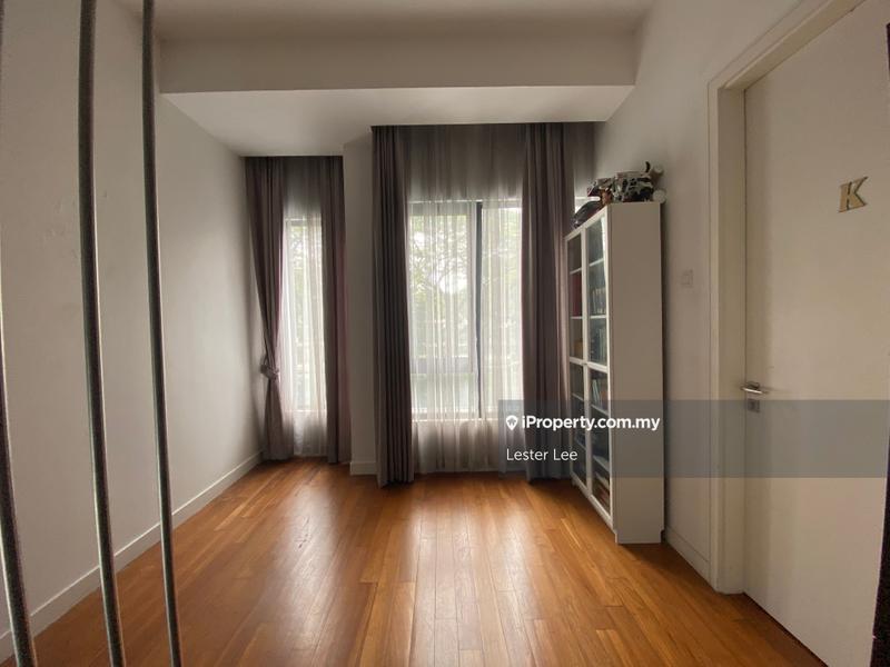 Bungalow House for Sale in Petaling Jaya, Selangor by Lester Lee - iProperty.com.my