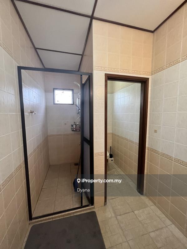 Bungalow House for Sale in Bukit Jelutong, Shah Alam by Dyana - iProperty.com.my