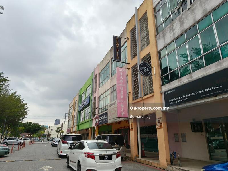 Shop / Office untuk Dijual di Taman Connaught, Cheras oleh Bernard Tay - iProperty.com.my