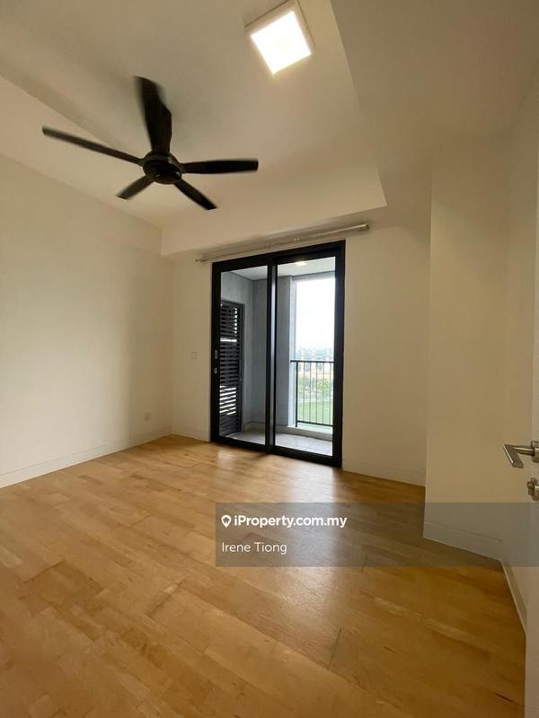 Kediaman Servis untuk Dijual di Radia Residences oleh Irene Tiong - iProperty.com.my