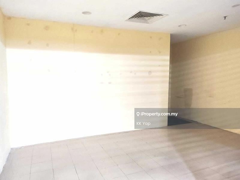 Retail-Space for Rent in Bandar Hilir, Melaka City by Kok Kheng - Interior - iProperty.com.my