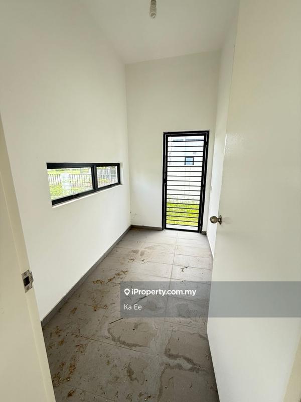 Rumah Berkembar untuk Dijual di Eco Grandeur, Puncak Alam oleh Ka Ee - iProperty.com.my