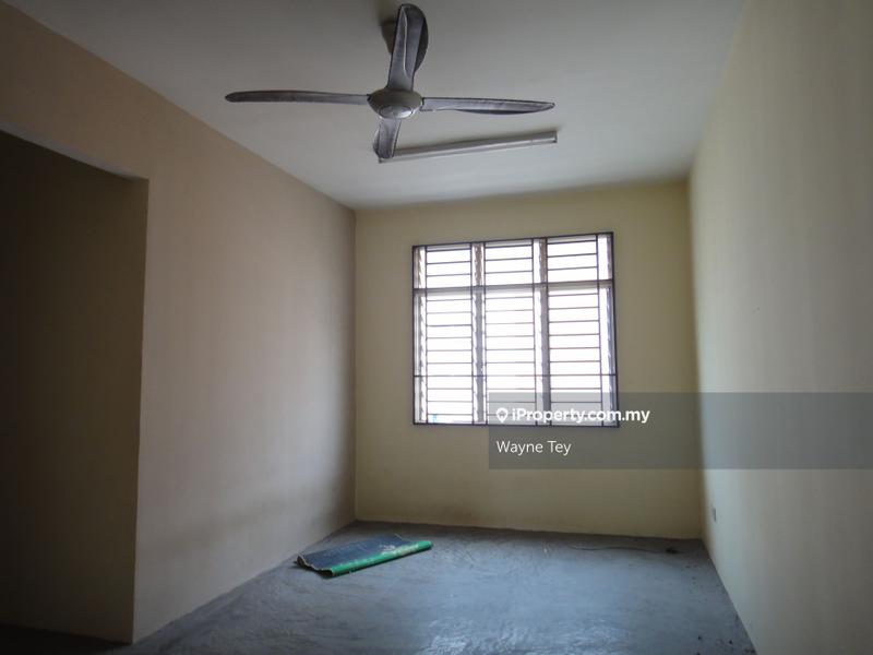 For Rent - Flat Bukit Indah