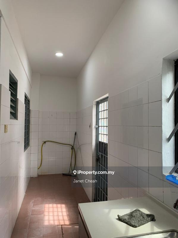 Rumah Berangkai 2 Tingkat untuk Dijual di Seksyen 19, Petaling Jaya oleh Janet Cheah - iProperty.com.my