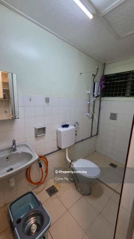 Condominium for Sale in Rose Vista by Cyrus Ng - iProperty.com.my