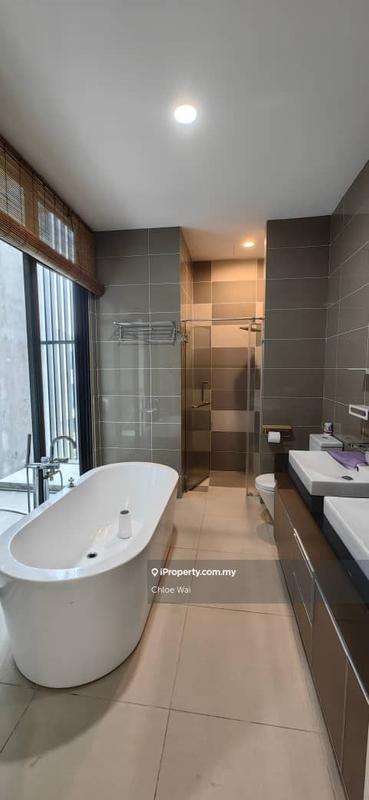 Rumah Berkembar untuk Dijual di Serdang, Seri Kembangan oleh Chloe Wai - iProperty.com.my
