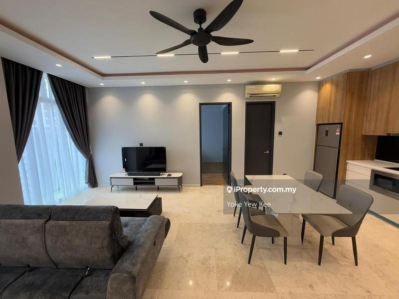 For Rent - The Manhattan