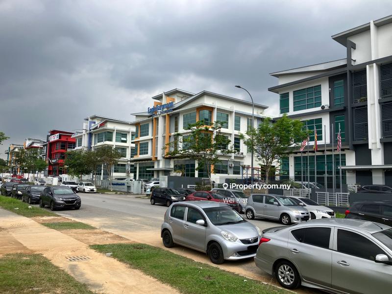Kilang Berkembar untuk Disewa di Seksyen 15, Shah Alam oleh Wei Kiat - iProperty.com.my