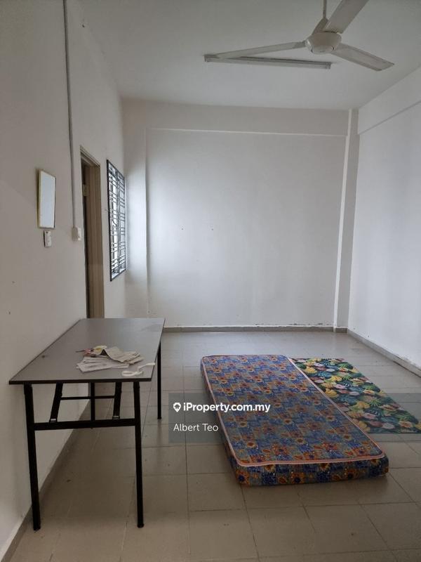 For Sale - Taman Universiti Parit Raja