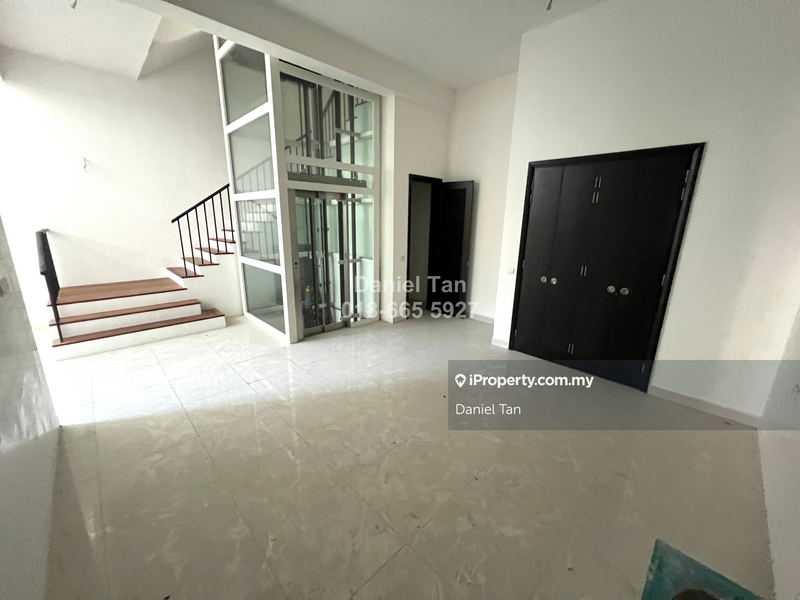 Rumah Berangkai 3.5 Tingkat untuk Dijual di Duta Villa, Setia Alam oleh Daniel Tan - iProperty.com.my