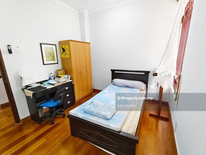 Rumah Berangkai 2 Tingkat untuk Dijual di Bukit Jelutong, Shah Alam oleh Sa'a Nordin - iProperty.com.my