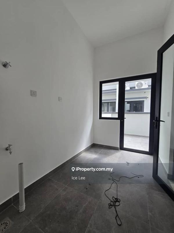 Bungalow House for Sale in qi6mk, Telok Panglima Garang by Ice Lee - iProperty.com.my