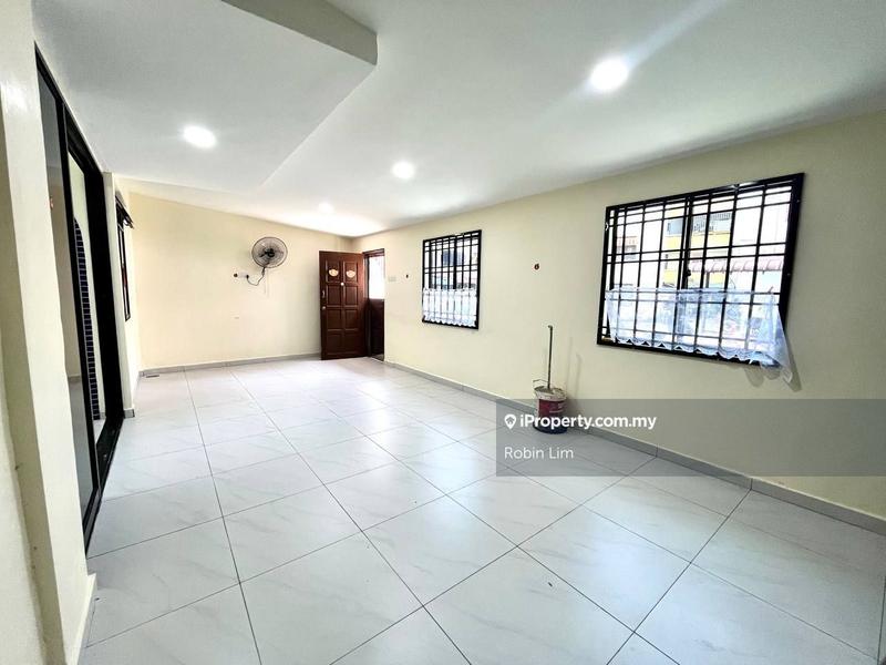 For Rent - Flat Taman Perling