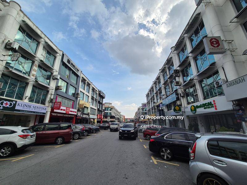 Shop for Sale in Bandar Puteri Puchong, Puchong by Kent Chua - iProperty.com.my