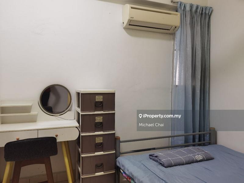 For Rent - Koi Tropika