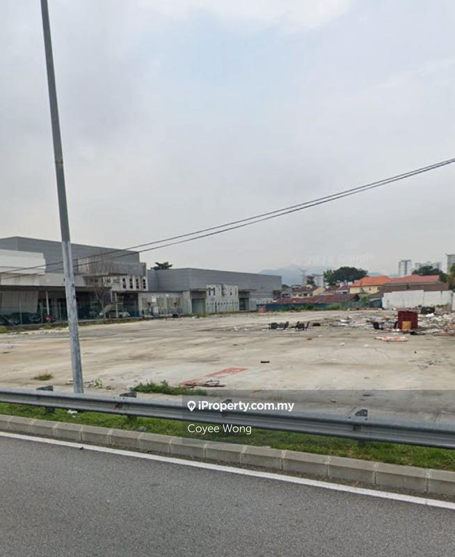 For Sale - Rectangle Land, Batu Caves, Main Road, 2.75acres, 119k sqft, Zoning Industrial, Freehold