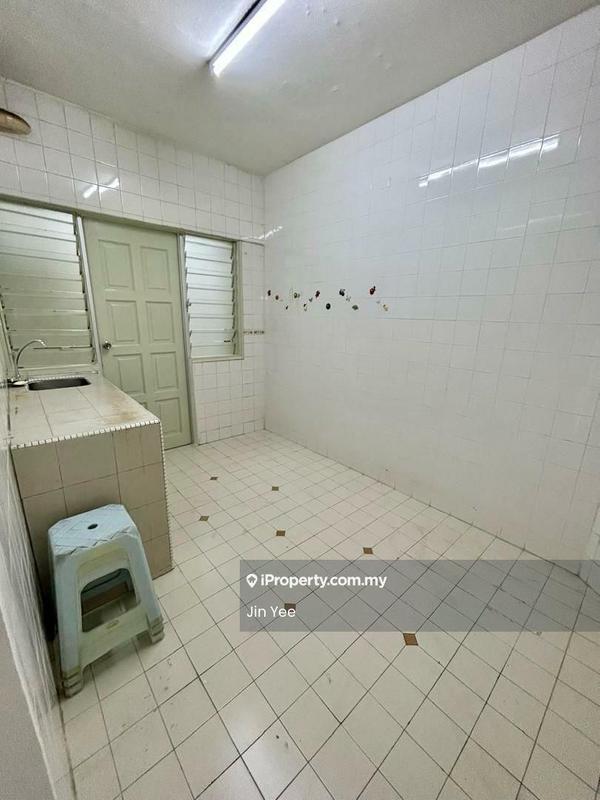Condominium for Sale in Endah Villa by Jin Yee - Kitchen - iProperty.com.my