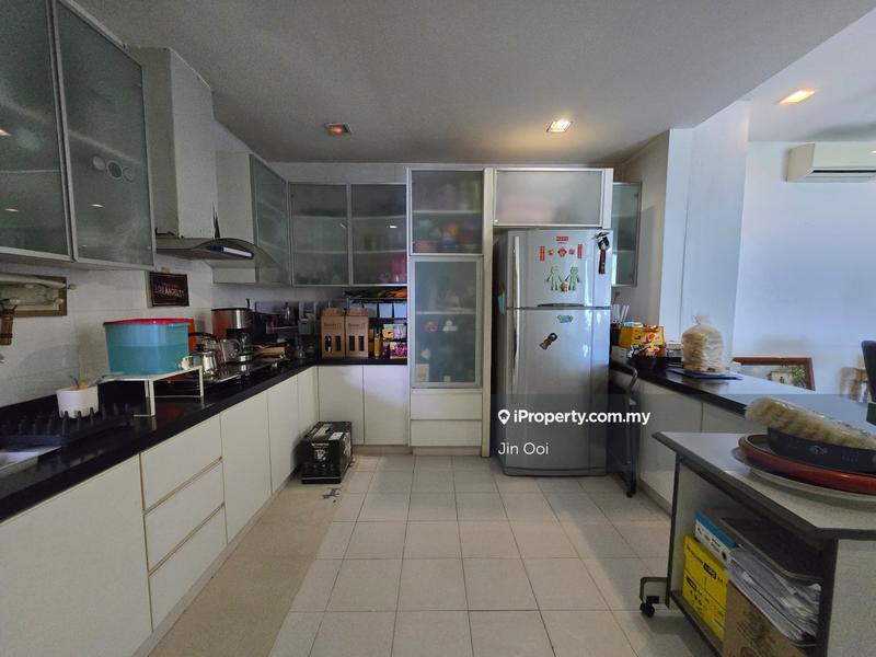 For Sale - USJ One Avenue Condo