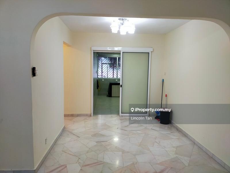 Rumah Pangsa untuk Disewa di Happy Garden Flat oleh Lincoln Tan - iProperty.com.my