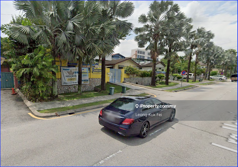 For Sale - Rare Bungalow for Sale at Lorong Maarof – Great for Commercial Use