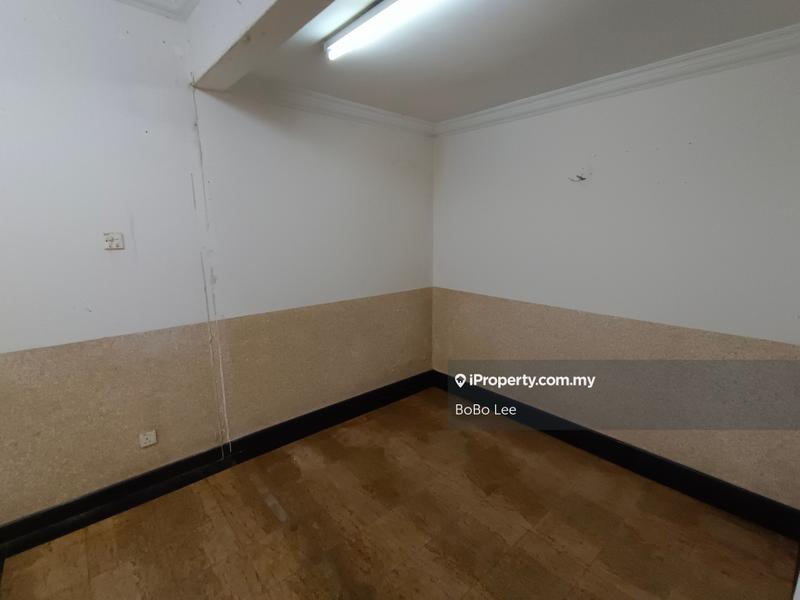 Semi-Detached House for Sale in Taman Overseas Union (Taman Oug), Jalan Klang Lama (Old Klang Road) by BoBo Lee - iProperty.com.my