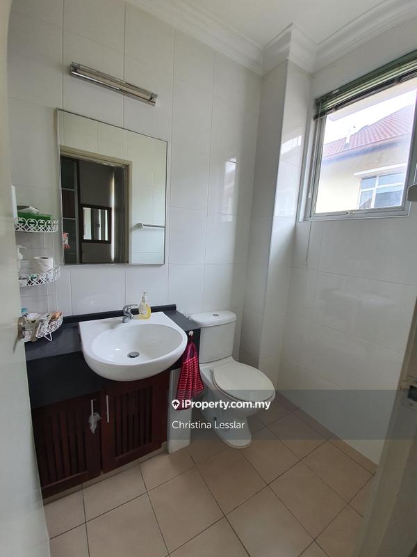 Rumah Teres 2.5-Tingkat untuk Dijual di USJ Heights, Subang Jaya oleh Christina Lesslar - iProperty.com.my