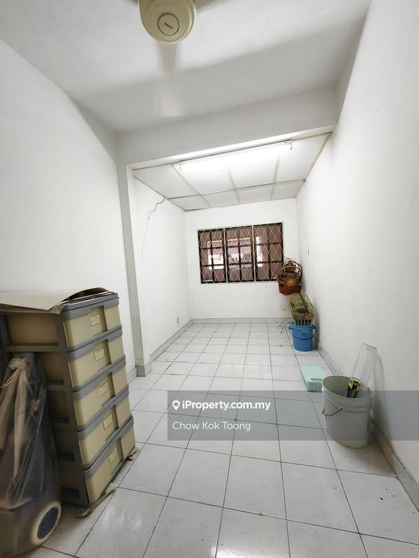 Rumah Teres 2-Tingkat untuk Dijual di Seksyen 9, Shah Alam oleh Chow Kok Toong - iProperty.com.my