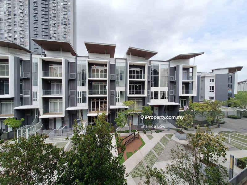 For Sale - Seri Puteri Hills Town Villa & Condominium