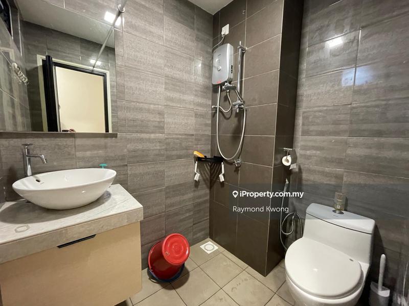 Service Residence for Sale in Symphony Tower (Menara Simfoni) by Raymond Kwong - iProperty.com.my