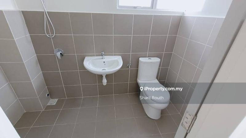 2-storey Terraced House for Sale in END LOT 2 STOREY THE PALM HILLPARK PUNCAK ALAM, Puncak Alam by Sharil Routh - iProperty.com.my