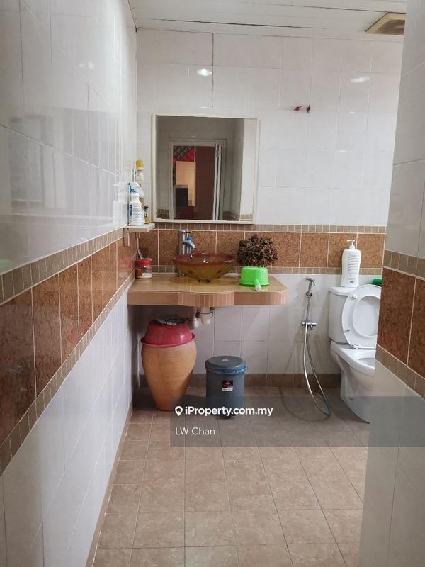 Banglo untuk Dijual di Taman Dagang, Ampang oleh LW Chan - iProperty.com.my