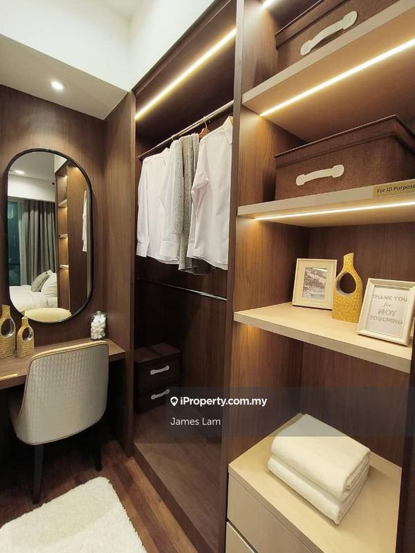 For Sale - Times Square 2