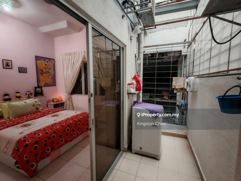 Rumah Bandar untuk Dijual di [ Gated Guarded ] Taman Lagenda Mas, Cheras oleh Kingston Choo - iProperty.com.my