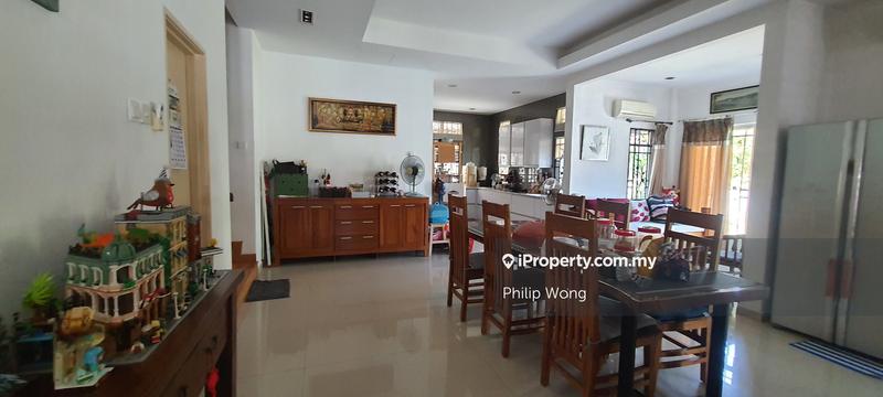Rumah Berkembar untuk Dijual di Taman Equine, Seri Kembangan oleh Philip Wong - iProperty.com.my
