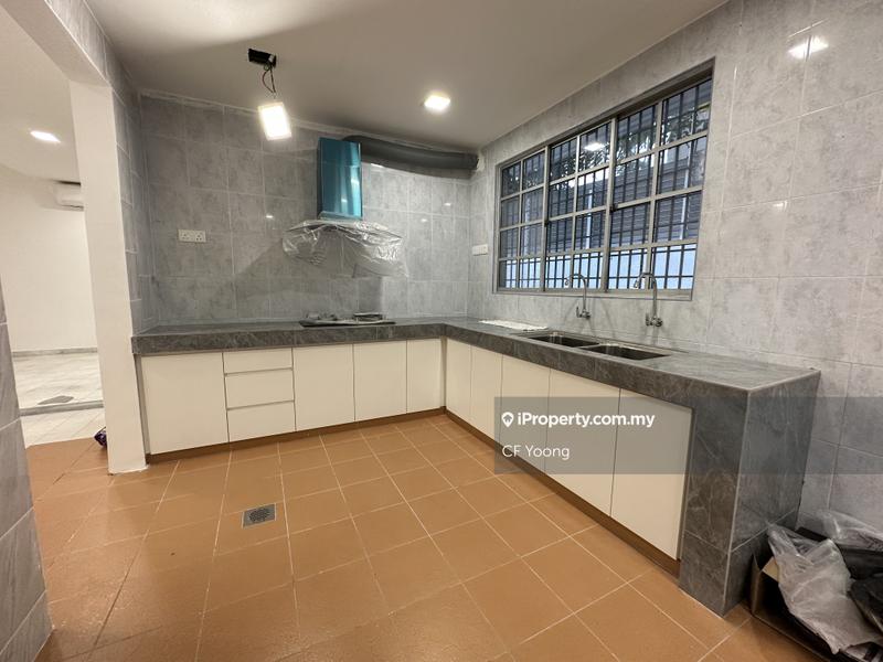 Bungalow House untuk Dijual di Setiakasih, Damansara Heights oleh CF Yoong - iProperty.com.my