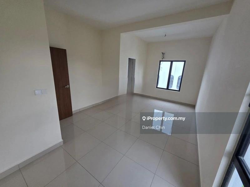 3-storey Terraced House for Sale in Nassim Heights, Ampang by Daniel Chin - iProperty.com.my
