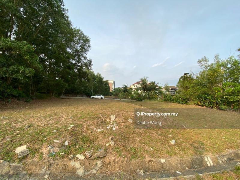 Bungalow Land for Sale in Bandar Country Homes, Rawang by Daphe Wong - iProperty.com.my
